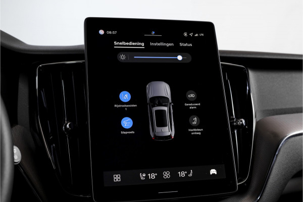 Volvo XC60 2.0 T8 Plug-in hybrid AWD Plus Black Edition - Facelift MY26 | S/K Panodak | Dig.Cockpit | Adapt.Cruise | Harman/Kardon | Stoel-+Stuurverw. | Elek. stoelen | 360 Camera | NAV+App.Connect | ECC | LM 21" | 2481