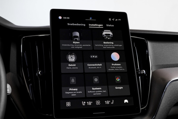 Volvo XC60 2.0 T8 Plug-in hybrid AWD Plus Black Edition - Facelift MY26 | S/K Panodak | Dig.Cockpit | Adapt.Cruise | Harman/Kardon | Stoel-+Stuurverw. | Elek. stoelen | 360 Camera | NAV+App.Connect | ECC | LM 21" | 2481