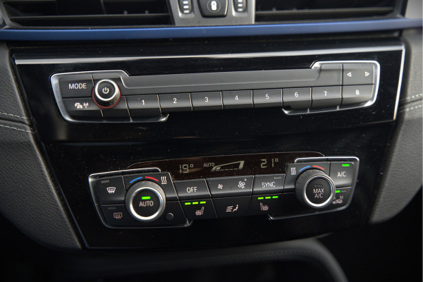 BMW X1 xDrive25e Business Ed. Plus M Sport | Adaptive Cruise Control | Vol Leder | Keyless | Camera | Stuurverwarming | Stoelverwarming | Shadow line | DAB | HIFI | Automaat | PDC | Navigatie |