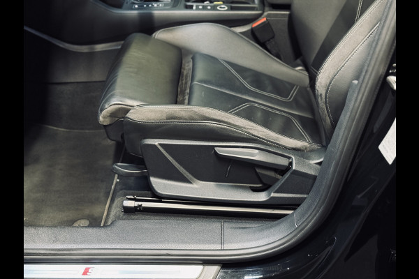 Audi Q3 35 TFSI S edition 2x S-Line | Panorama | Leder | Camera