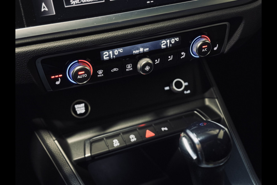 Audi Q3 35 TFSI S edition 2x S-Line | Panorama | Leder | Camera