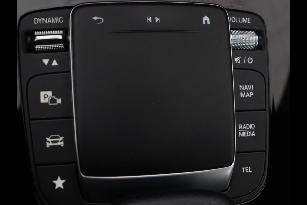 Mercedes-Benz A-Klasse 250e AMG Limited | Panoramadak | Stoelverwarming | Matrix LED | Memory | Carplay | Keyless | Camera | Navigatie | Full LED | PHEV | Plug In