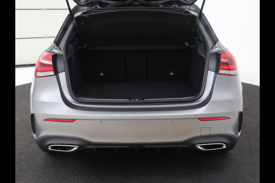 Mercedes-Benz A-Klasse 250e AMG Limited | Panoramadak | Stoelverwarming | Matrix LED | Memory | Carplay | Keyless | Camera | Navigatie | Full LED | PHEV | Plug In