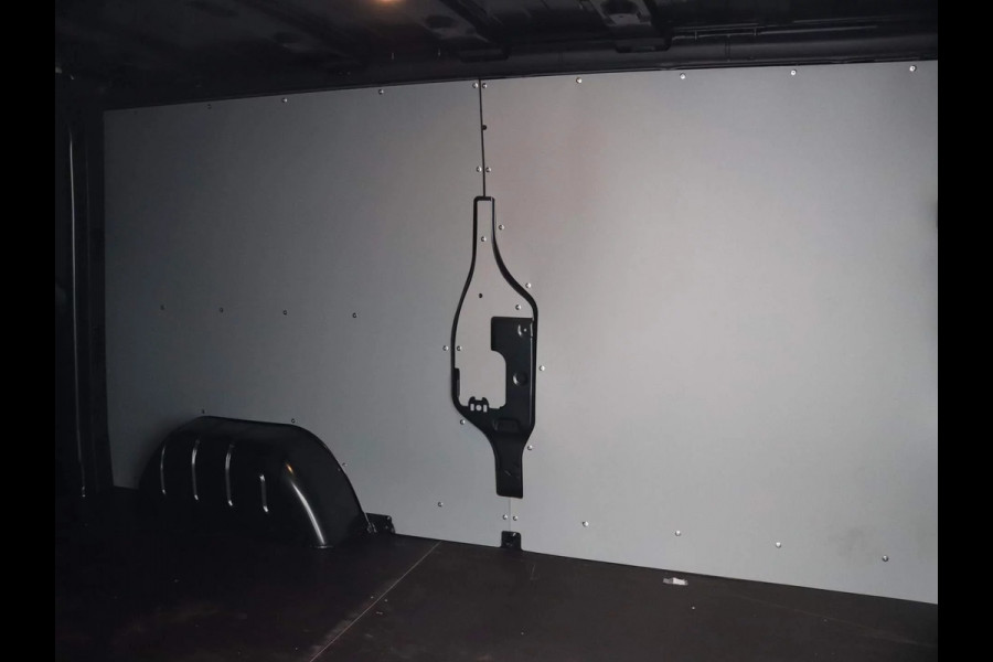 Renault Trafic 2.0 Blue dC1 150 EDC T30 L2H1 Advance inclusief laadruimte betimmering