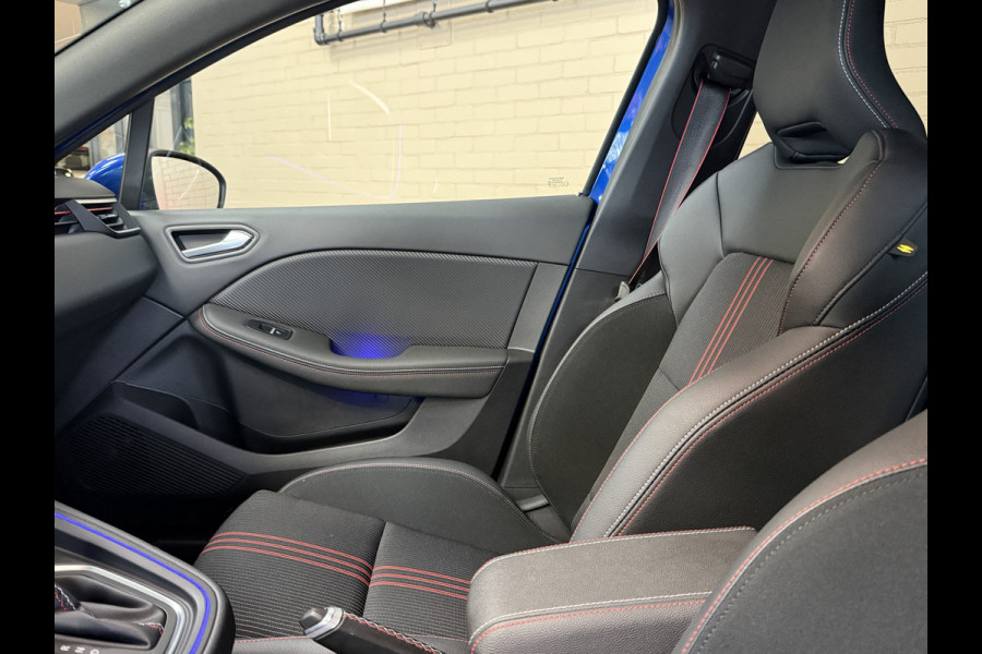 Renault Clio 1.3 TCe 130pk R.S. Line | Groot Navi | 17" | Camera | PDC V+A | Carplay | Led |