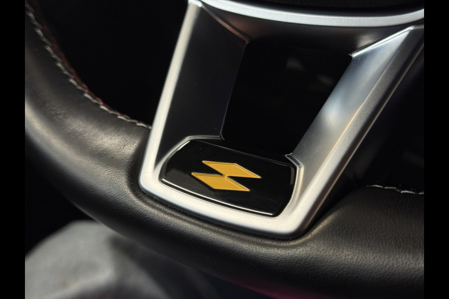 Renault Clio 1.3 TCe 130pk R.S. Line | Groot Navi | 17" | Camera | PDC V+A | Carplay | Led |