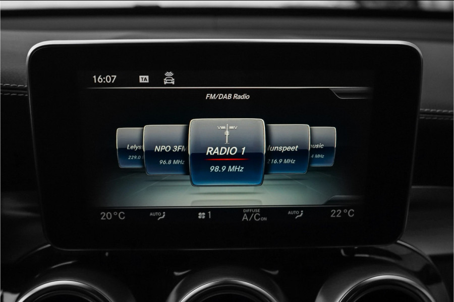 Mercedes-Benz GLC 250 4MATIC Premium AMG-Line 360° Memory Distronic 20"