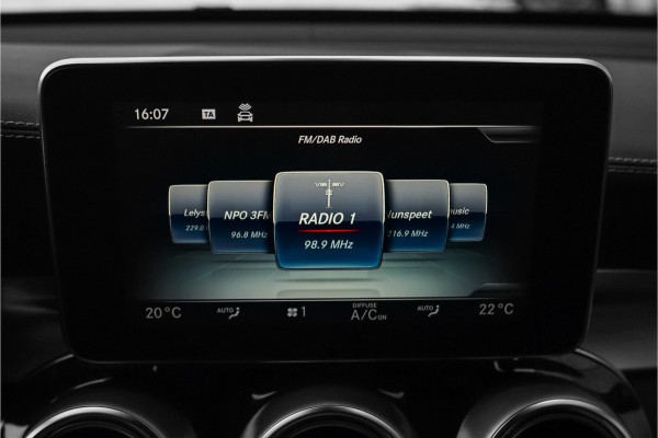 Mercedes-Benz GLC 250 4MATIC Premium AMG-Line 360° Memory Distronic 20"