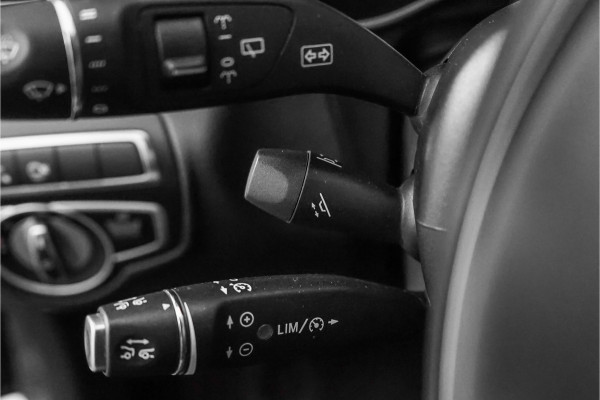 Mercedes-Benz GLC 250 4MATIC Premium AMG-Line 360° Memory Distronic 20"