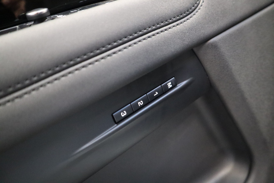 Land Rover Range Rover Evoque 1.5 P300e AWD R-Dynamic SE PDC ECC Carplay 360 camera