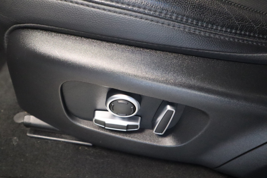 Land Rover Range Rover Evoque 1.5 P300e AWD R-Dynamic SE PDC ECC Carplay 360 camera