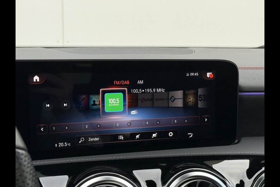 Mercedes-Benz CLA-Klasse Shooting Brake 250 e Business Solution AMG | Pano | Trekhaak | Memory | Camera | ACC | LED