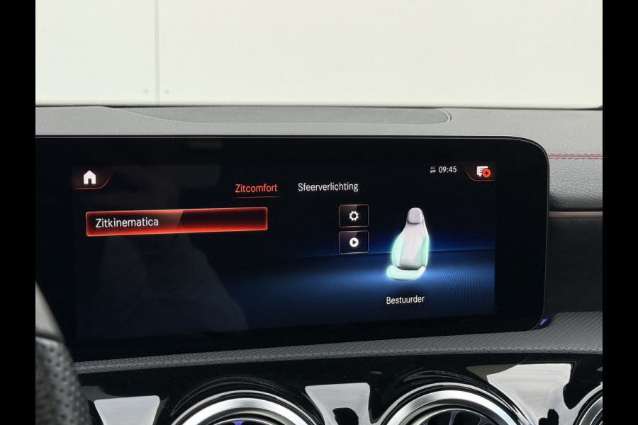 Mercedes-Benz CLA-Klasse Shooting Brake 250 e Business Solution AMG | Pano | Trekhaak | Memory | Camera | ACC | LED