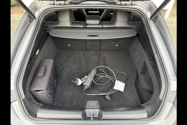 Mercedes-Benz CLA-Klasse Shooting Brake 250 e Business Solution AMG | Pano | Trekhaak | Memory | Camera | ACC | LED