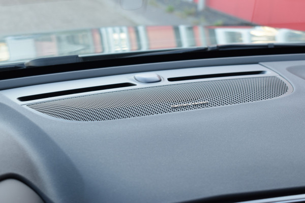 Volvo C40 Twin Ultimate 408PK 78 kWh | 360 Camera | H&K | Nubuck | ACC | Blis | 20"LMV