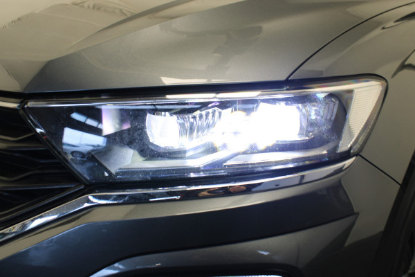 Volkswagen T-Roc 1.5 TSI Sport |R-Line||Camera|Navi|