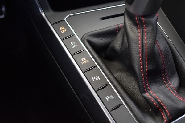 Volkswagen Polo GTI 2.0 TSI 210PK DSG VIRTUAL/LED/CARPLAY FABRIEKS GARANTIE