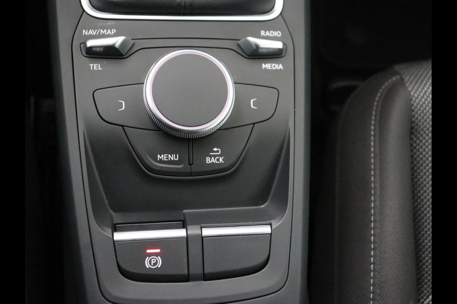 Audi Q2 30 TFSI epic | Full LED | Sportstoelen | Navigatie | Climate control | Cruise control | Parkeerhulp | Bluetooth