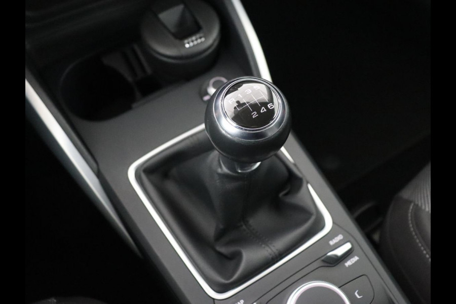 Audi Q2 30 TFSI epic | Full LED | Sportstoelen | Navigatie | Climate control | Cruise control | Parkeerhulp | Bluetooth