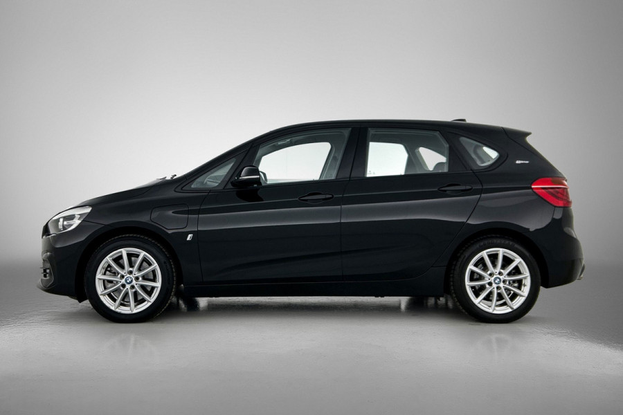BMW 2 Serie Active Tourer 225xe iPerformance | AchterCAM | StoelverW | CruiseC | Goed onderH |
