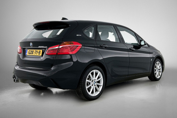 BMW 2 Serie Active Tourer 225xe iPerformance | AchterCAM | StoelverW | CruiseC | Goed onderH |