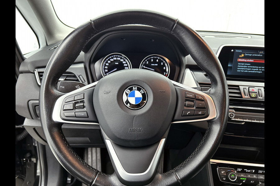 BMW 2 Serie Active Tourer 225xe iPerformance | AchterCAM | StoelverW | CruiseC | Goed onderH |