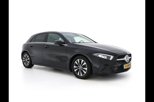 Mercedes-Benz A-Klasse 160 Business Solution (INCL-BTW) *LEATHER- FABRIC | FULL-LED | WIDE-SCREEN-COCKPIT | CAMERA | NAVI-FULLMAP | HEATED-COMFORTSEATS | ECC | PRIVACY-GLASS | PDC | KEYLESS | CRUISE | CARBON-INLAY | 16''ALU*