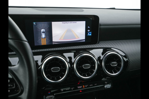 Mercedes-Benz A-Klasse 160 Business Solution (INCL-BTW) *LEATHER- FABRIC | FULL-LED | WIDE-SCREEN-COCKPIT | CAMERA | NAVI-FULLMAP | HEATED-COMFORTSEATS | ECC | PRIVACY-GLASS | PDC | KEYLESS | CRUISE | CARBON-INLAY | 16''ALU*