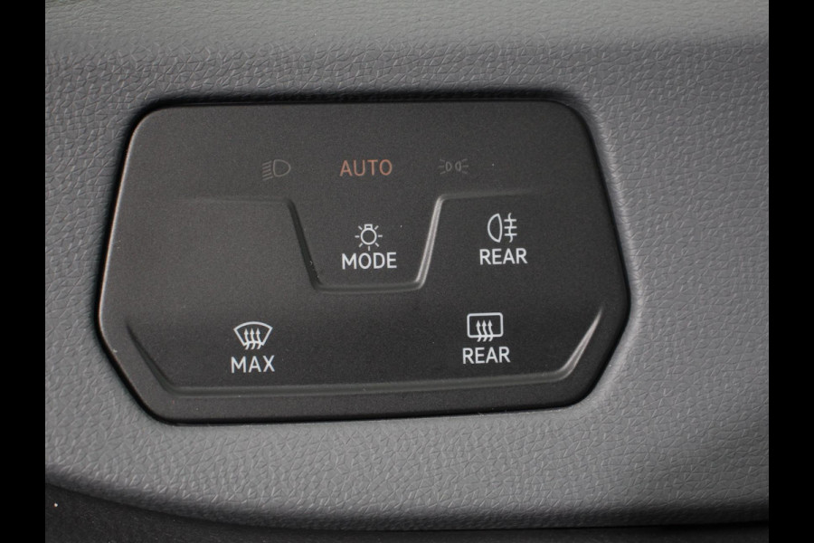 Volkswagen ID.3 Pro Life 58 kWh 204pk Navi Carplay PDC VA Full LED Adaptive Cruise Control 204pk 58 kWh Accu!