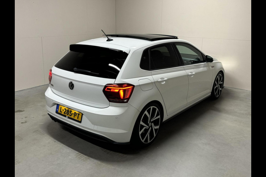 Volkswagen Polo 2.0 TSI GTI Pano DSG Virtual Beats Camera Carplay