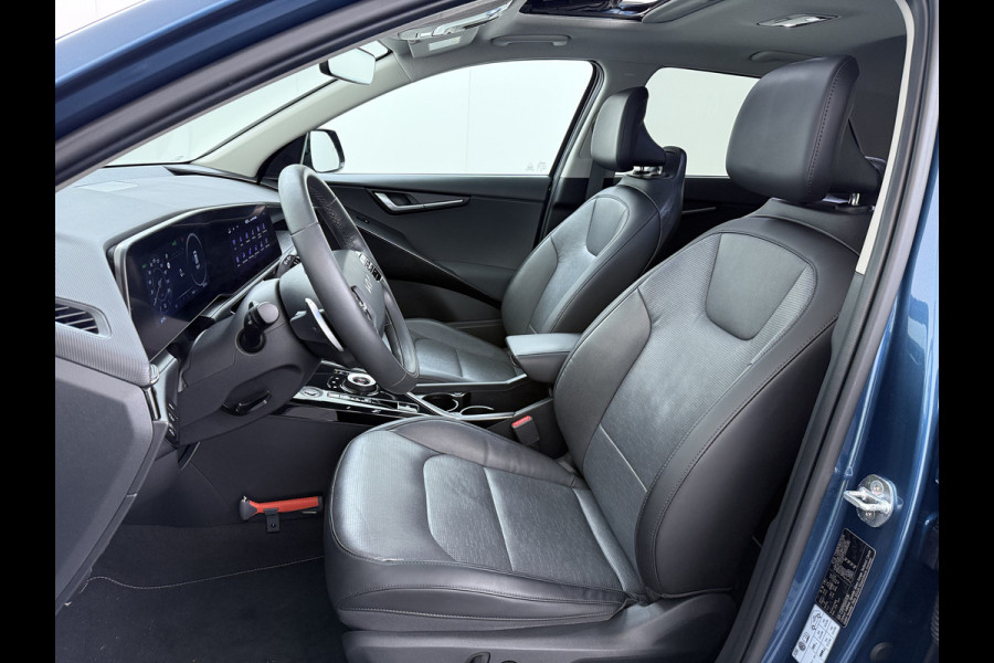 Kia Niro EV ExecutiveLine 64.8 kWh Trekhaak Leder SOH 98.5% Schuif-/kanteldak Adap.Cruise Camera Head-Up Display Apple Carplay Android Auto  Elek.Stoelen-Verwarmd/gekoeld+Memory Elek.Achterklep Stuurverwarming Lane Assist DAB 1e Eigenaar Origineel Nederlandse Auto Fabrieksgarantie tot 25-10-2029/150.000km € 50.000 nieuw!