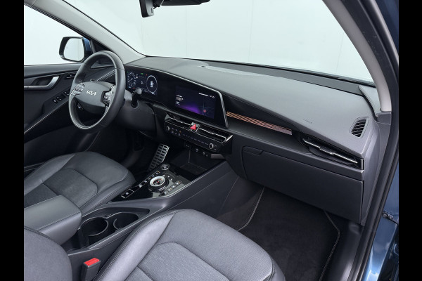 Kia Niro EV ExecutiveLine 64.8 kWh Trekhaak Leder SOH 98.5% Schuif-/kanteldak Adap.Cruise Camera Head-Up Display Apple Carplay Android Auto  Elek.Stoelen-Verwarmd/gekoeld+Memory Elek.Achterklep Stuurverwarming Lane Assist DAB 1e Eigenaar Origineel Nederlandse Auto Fabrieksgarantie tot 25-10-2029/150.000km € 50.000 nieuw!