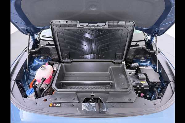 Kia Niro EV ExecutiveLine 64.8 kWh Trekhaak Leder SOH 98.5% Schuif-/kanteldak Adap.Cruise Camera Head-Up Display Apple Carplay Android Auto  Elek.Stoelen-Verwarmd/gekoeld+Memory Elek.Achterklep Stuurverwarming Lane Assist DAB 1e Eigenaar Origineel Nederlandse Auto Fabrieksgarantie tot 25-10-2029/150.000km € 50.000 nieuw!