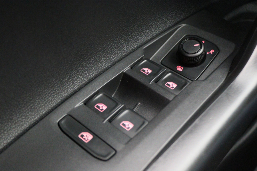 Volkswagen Polo 1.0 TSI Comfortline Business Virtual Cockpit, Climate, ACC, Apple Carplay, Afn. Trekhaak, PDC