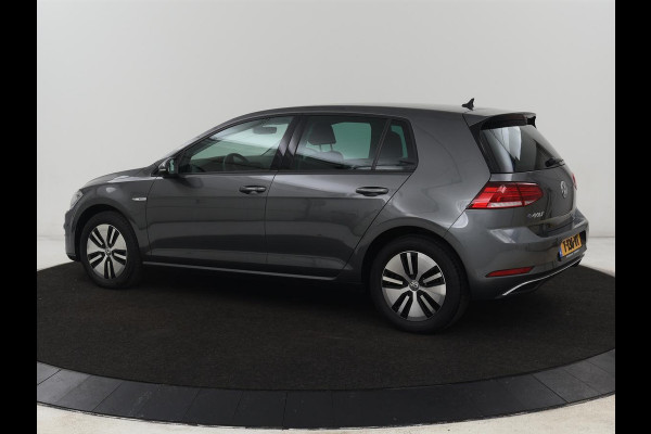 Volkswagen e-Golf E-dition | Stoelverwarming | Carplay | Full LED | Navigatie | Parkeerhulp | Climate control | Bluetooth
