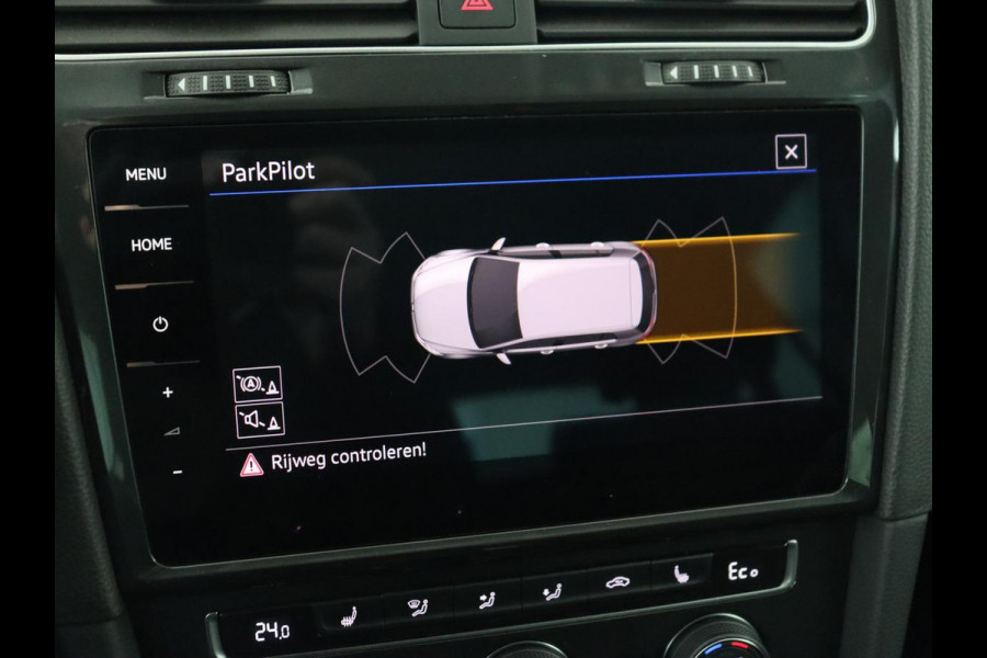 Volkswagen e-Golf E-dition | Stoelverwarming | Carplay | Full LED | Navigatie | Parkeerhulp | Climate control | Bluetooth