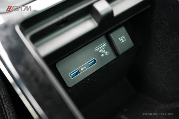 Land Rover Range Rover Evoque 2.0 P200 AWD R-Dynamic | Panorama | Meridian | Camera