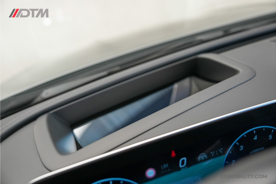 Mercedes-Benz C-Klasse 200 AMG | Vol optie! | Burmester | Pano