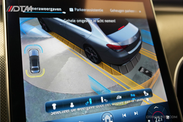 Mercedes-Benz C-Klasse 200 AMG | Vol optie! | Burmester | Pano