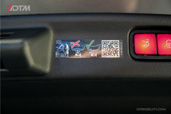 Mercedes-Benz C-Klasse 200 AMG | Vol optie! | Burmester | Pano