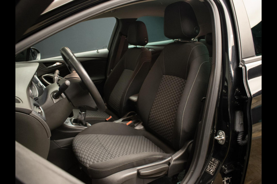 Opel Astra 1.0 Online Edition Sport (APPLE CARPLAY,NAVI,CLIMATE,CRUISE,PDC,ELEKTRISCH PAKKET,SPORTSTOELEN,LM VELGEN,NETTE STAAT)