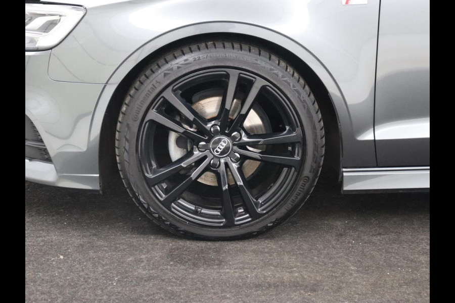 Audi A3 1.6 TDI Sport S Line Edition | Panoramadak | Stoelverwarming | Full LED | Navigatie | Parkeerhulp | Half leder | Sportstoelen | Climate control | Cruise control | S Line