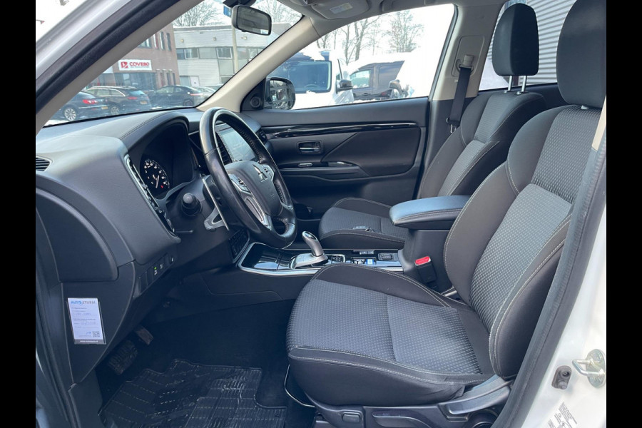 Mitsubishi Outlander 2.4 PHEV AWD Pure Plugin Hybride Trekhaak
