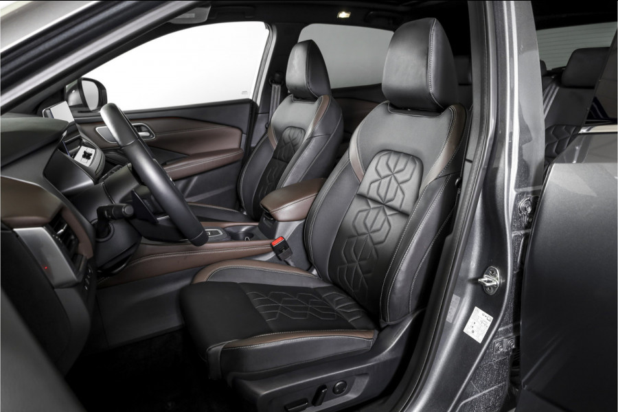 Nissan QASHQAI 1.3 MHEV Xtronic 158 PK Tekna - Automaat | Pano | Dig. Cockpit | Adapt. Cruise | Winterpakket | PDC | 360 Camera | NAV + App. Connect | ECC | DAB | Elek Klep | LM 19" | 1919