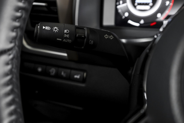 Nissan QASHQAI 1.3 MHEV Xtronic 158 PK Tekna - Automaat | Pano | Dig. Cockpit | Adapt. Cruise | Winterpakket | PDC | 360 Camera | NAV + App. Connect | ECC | DAB | Elek Klep | LM 19" | 1919