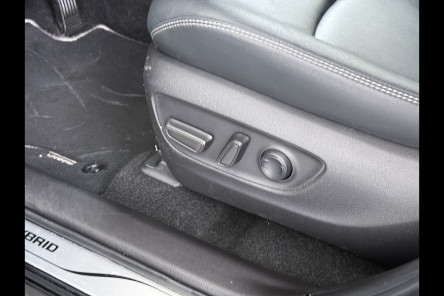 Toyota RAV4 2.5I 218PK Hybrid Automaat Leder Apple Carplay Android Auto Navi Dual Ecc JBL®-Audio Adap.Cruise Camera Business Plus Keyless Elek.Achterklep Stoelverwarming Elek.Stoel Lane Assist Wifi Led Lmv 18" Regensensor DAB 1e Eigenaar Origineel Nederlandse Auto