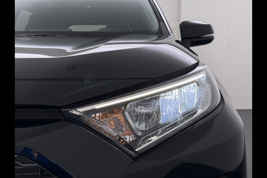 Toyota RAV4 2.5I 218PK Hybrid Automaat Leder Apple Carplay Android Auto Navi Dual Ecc JBL®-Audio Adap.Cruise Camera Business Plus Keyless Elek.Achterklep Stoelverwarming Elek.Stoel Lane Assist Wifi Led Lmv 18" Regensensor DAB 1e Eigenaar Origineel Nederlandse Auto