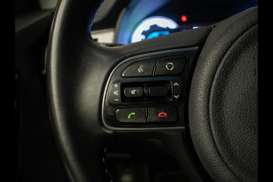 Kia Niro 1.6 GDi Hybrid DynamicLine Sport (APPLE CARPLAY,NAVI,CAMERA,PDC,CRUISE,TREKHAAK,LED,SPORTSTOELEN,LM VELGEN,NETTE STAAT)