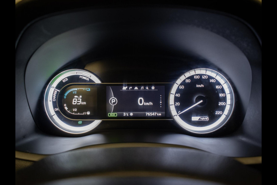 Kia Niro 1.6 GDi Hybrid DynamicLine Sport (APPLE CARPLAY,NAVI,CAMERA,PDC,CRUISE,TREKHAAK,LED,SPORTSTOELEN,LM VELGEN,NETTE STAAT)