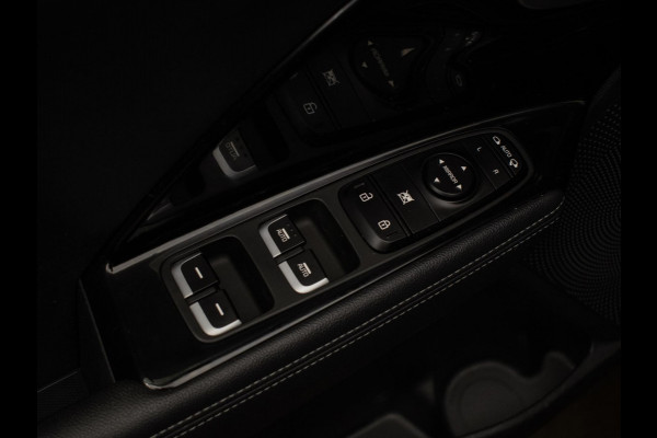 Kia Niro 1.6 GDi Hybrid DynamicLine Sport (APPLE CARPLAY,NAVI,CAMERA,PDC,CRUISE,TREKHAAK,LED,SPORTSTOELEN,LM VELGEN,NETTE STAAT)